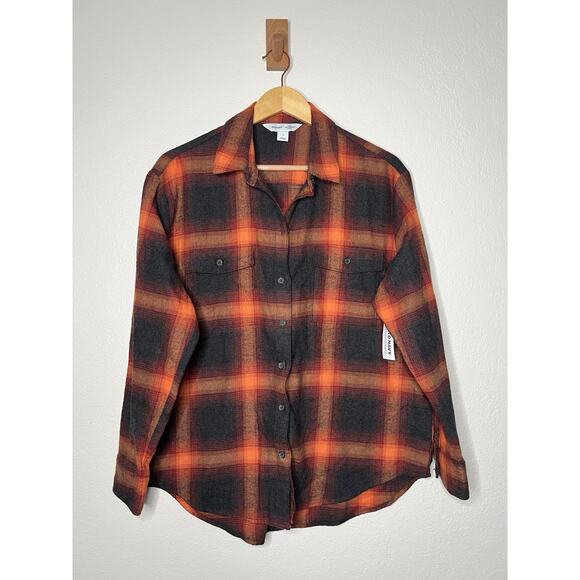 NWT Old Navy Swifty Evermore Plaid Button Up Shirt Size Medium Flannel - Picture 1 of 7